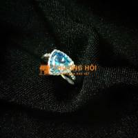Nhẫn bạc PNJ đính đá Topaz