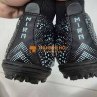 Thanh lý giày đá banh còn rất mới