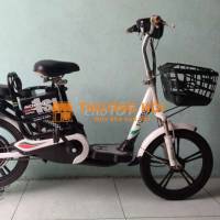 Sonsu bé nhà đi học