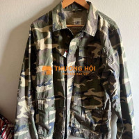 Áo khoác hiệu Gap camo còn tem size M