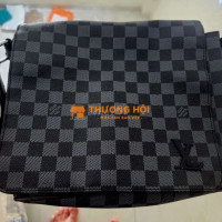 Túi xách Nhãn Hiệu XL