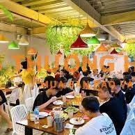 tuyển bếp , chảo , tủ , nhân viên phục vụ,