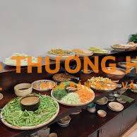 CẦN PHỤ BẾP ĐỨNG QUẦY BẾP CHAY Q6