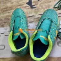 giày đá bong zocker