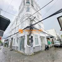 54. NHÀ 1 TRỆT 3 LẦU, SÂN THƯỢNG, GÓC 2 MẶT TIỀN, CÓ CHỖ ĐẬU ÔTÔ TRONG NHÀ