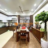 Bán căn tt tầng 1 phố Phan Đình Giót, ô tô, căn nhà đẹp, 80m, 2 ngủ, 2wc, quyền sở hữu đất đai,