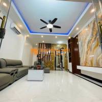 GẦN 10TỶ- VÕ CHÍ CÔNG/ TÂY HỒ - NHÀ MỚI 40M2- 6 TẦNG THANG MÁY - 10M RA Ô TÔ - MỚI KÍNH KOONG