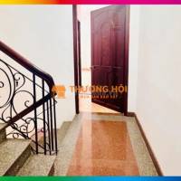 Siêu phẩm 5 tầng – thang máy Đức – full nội thất gỗ đỏ – gần Vạn Phúc City