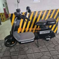 Em cần bán lại xe điện chạy pin này
