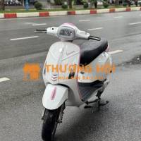 Vespa trắng mix hồng bình mới thay bao khoẻ