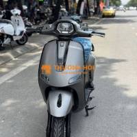 Vespa chính hãng công ty TAKUMI CROWNS đập hộp new