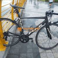 Xe carbon Fuji Nhật zin xịn mới 90% bán rẻ 15triệu