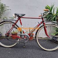 Peugoet nam đỏ đun đời 1972 zin 100%.