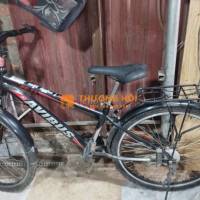 Nhà không dùng bán chiếc xe đạp còn mới ít đi