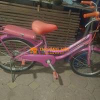 Xe đap cho bé. 8..13t con moi