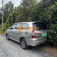 toyota innova 2015 2.0E mau bạc xe zin