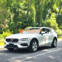 Volvo V60 Cross Country 2022 B5 AWD - 20000 km
