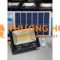 Muốn mua đèn năng lượng mặt trời 200w, 400w