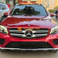 Mercedes GLC300 2018 model 2019 màu đỏ