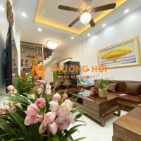 BÁN NHÀ 5 TẦNG, XUÂN ĐỈNH - BẮC TỪ LIÊM. SỔ VUÔNG, Ô TÔ ĐỖ CỔNG. GIÁ NHỈNH 4 tỷ