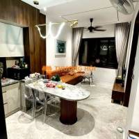 Bán căn nhà ngã Tư Sở, ngõ nông, rộng, căn nhà đẹp, dân xây, 40m, 4 ngủ, 7.9 tỷ