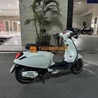 Vespa sprint Carbon 2019