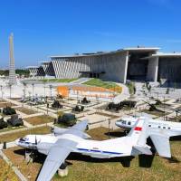 [HƯỚNG DẪN TỪ A-Z] Cách "Săn Vé" & Lên Lịch Tham Quan Bảo Tàng Lịch Sử Quân Sự Việt Nam Mới Nhất 2025