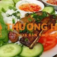 Tuyển đầu bếp biết ướp sườn nướng cơm tấm, lương 15tr có chỗ ăn ở lại