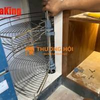 Mâm xoay góc 180 độ TaKing SUS 304 cao cấp, bền đẹp, an toàn.