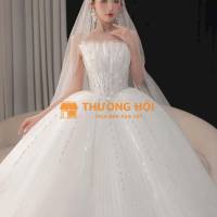 cung cấp dịch vụ cưới váy cưới , vest , makup cô dâu hoa tươi  chụp ảnh   trọn gói từ a - z tại HCM