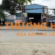 Chuyển nhượng kho bãi, văn phòng kinh doanh mặt tiền đường