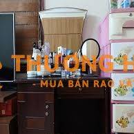 THANH LÝ 2 TỦ NHỰA, 1 BÀN PHẤN GIÁ 650K. LH 0936324388
