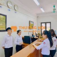 Tuyển nhân viên lễ tân Nữ làm việc tại Q1