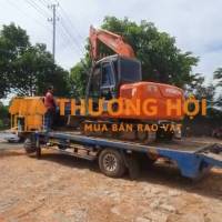 Cần tài xế dấu c chạy xe như hình