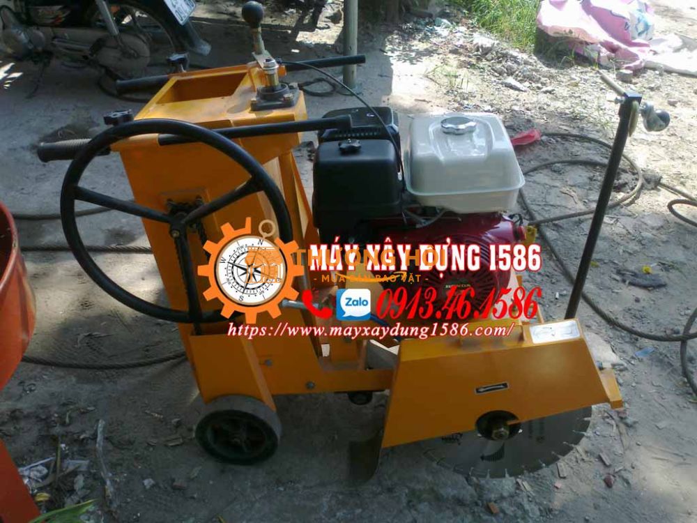 Máy cắt bê tông cọc ly tâm, cắt đường chính hãng