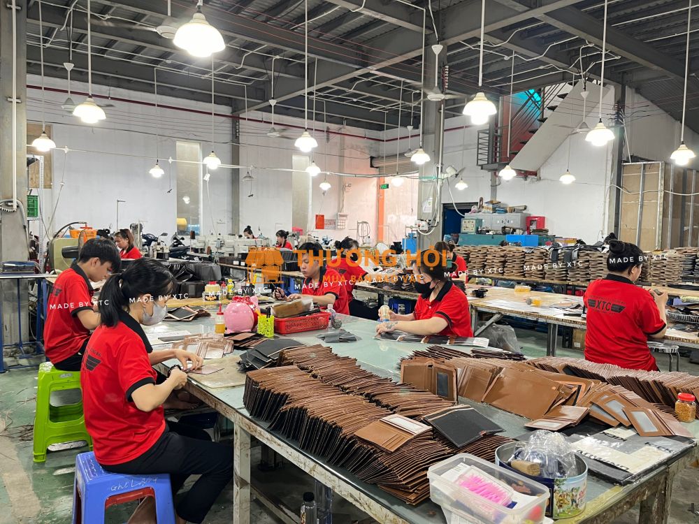 Nhận gia công quà tặng doanh nghiệp theo mẫu riêng