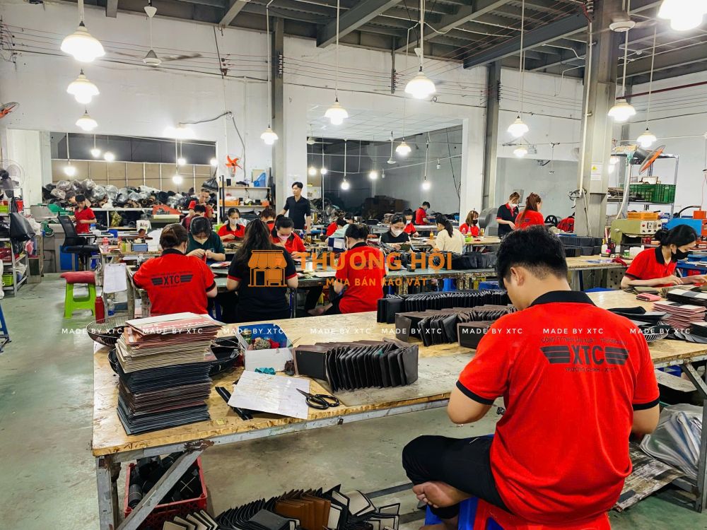 Tìm nguồn sỉ quà tặng doanh nghiệp tận xưởng sản xuất