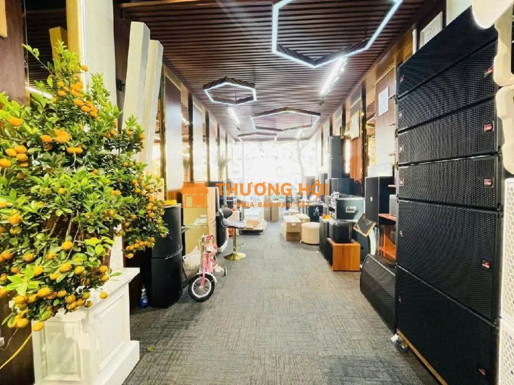 BÁN GẤP MẶT PHỐ VIP CẦU GIẤY, 4 LÀN XE, VỈA HÈ ĐÁ BÓNG, 5 TẦNG, KINH DOANH, CHỈ 21 TỶ