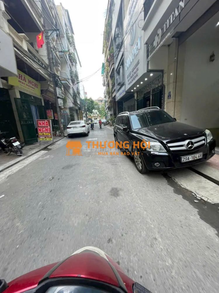 SIÊU PHẨM Hồ Tùng Mậu 35m2, 5 tầng, giá hơn 7,x tỷ nhỏ. LH: 0963.17.23.26. Ngay đầu ngõ ga tàu