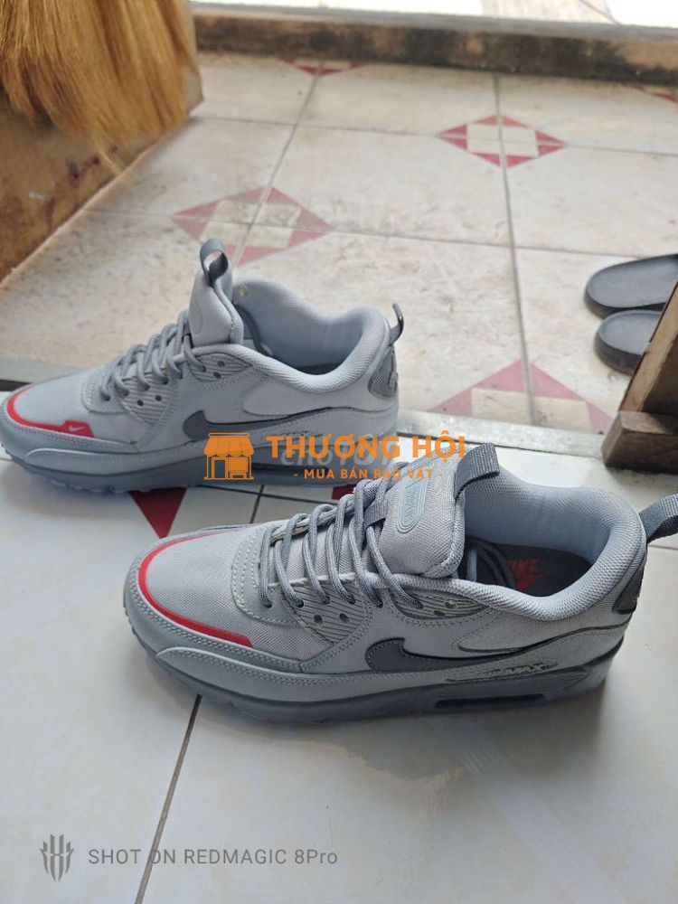 2/5 Nike airmax new size 40