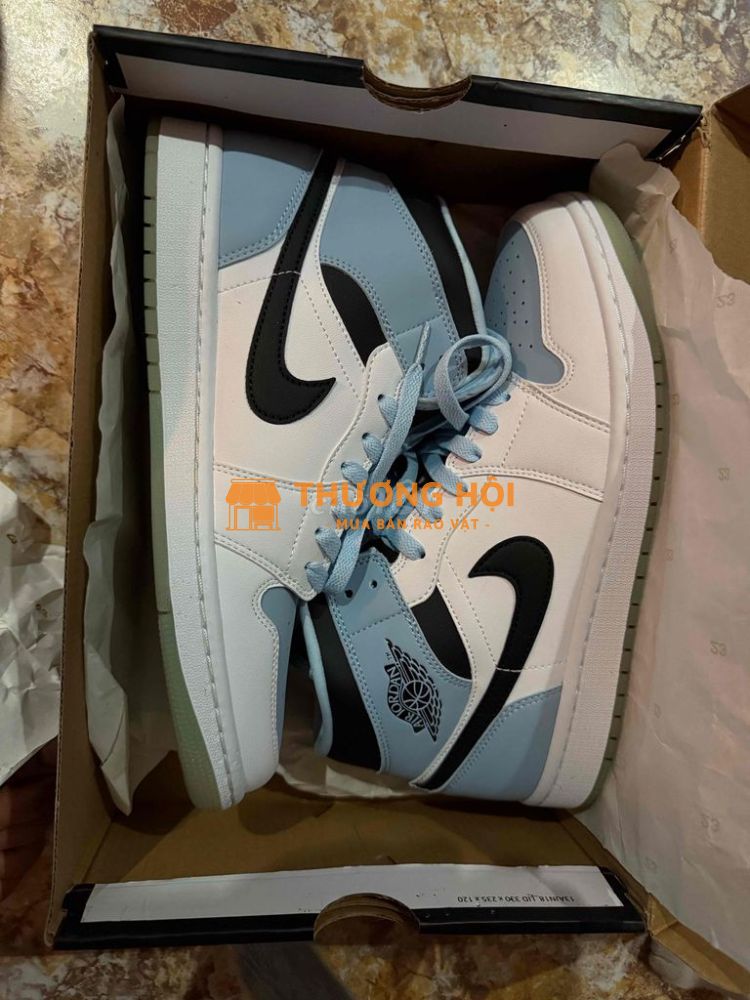 Giày Nike Air Jordan 1 Mid ‘Ice Blue’ chính hãng