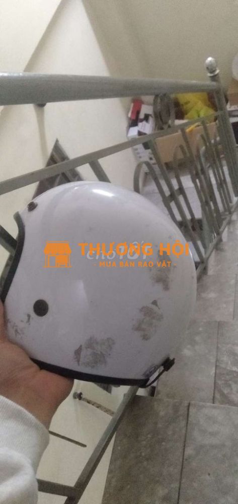 1/5 mũ bảo hiểm dư cần bán