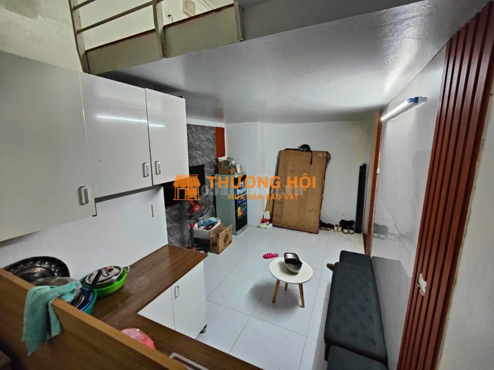 Hiếm! Quốc Tử Giám 25 m, 4 tầng, 3 ngủ, 3 vệ sinh,80 m ra ô tô, khu vực vịp Đống Đa, sổ đỏ cc,