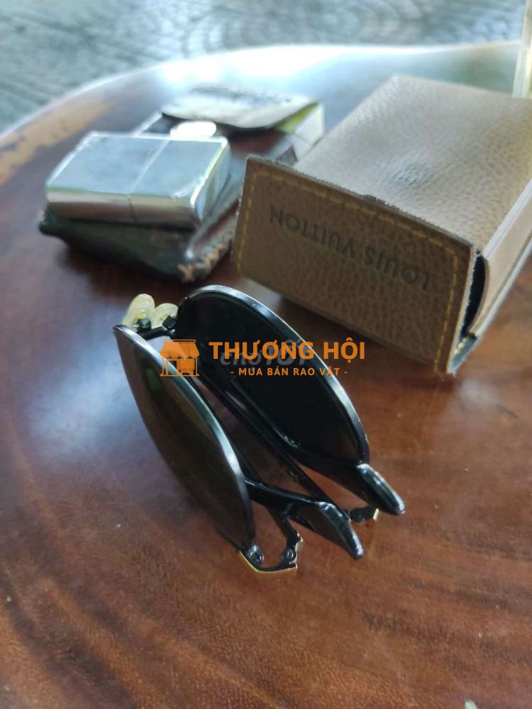 2/7 Kính hiệu GUCCI