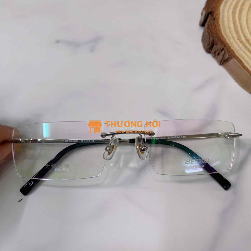 gọng titan 3 mảnh đẹp hàng lưu kho như mỚI