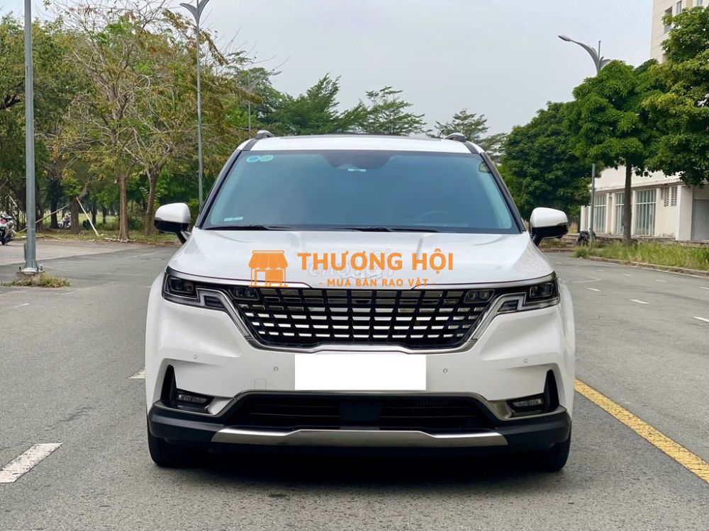 Kia Carnival 2024 2.2D Signature, lướt 9.999 km