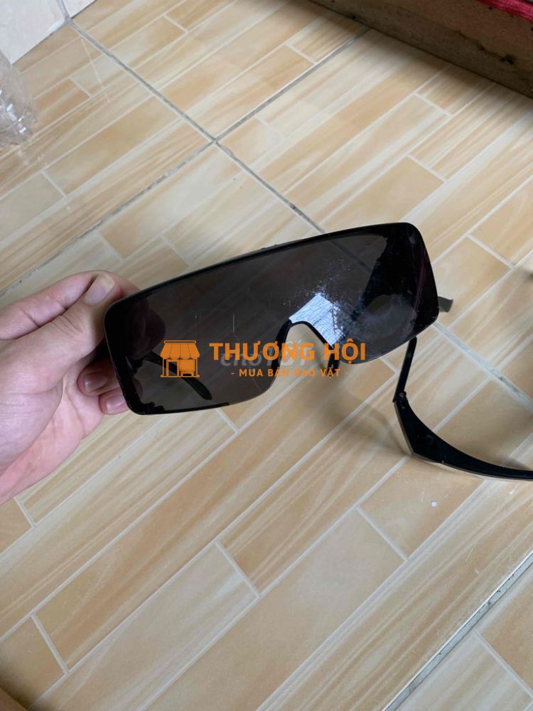 kính thể thao