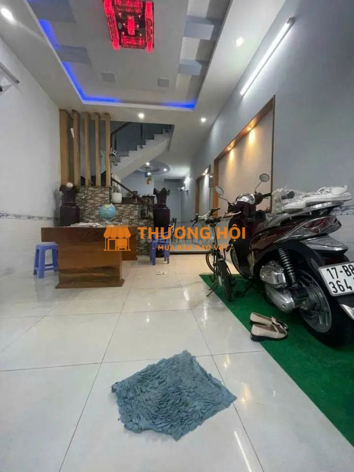 Nhà đẹp trung tâm Tam Bình - sát cạnh mặt tiền thuận tiện di chuyển nhỉnh 3 tỷ.