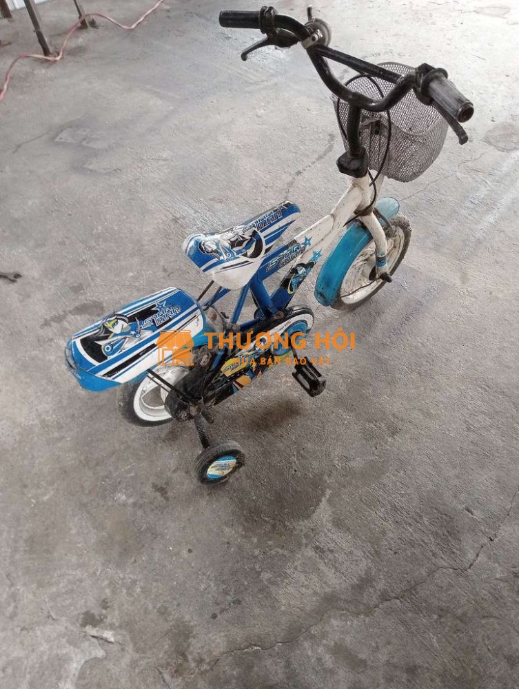 Nhà thừa chiếc xe đạp trẻ em thanh lý lại