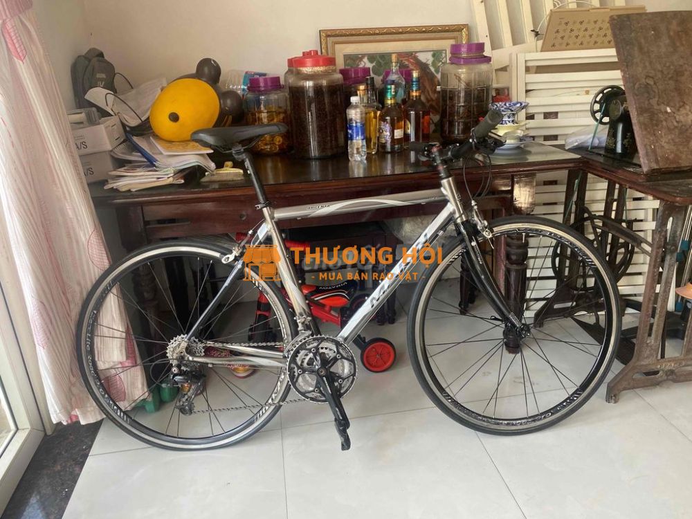 dư xe fast road Marin càng phuộc carbon bãi nhật